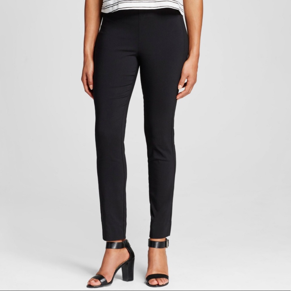 Black Skinny Ankle Crop Dress Pants Size 4